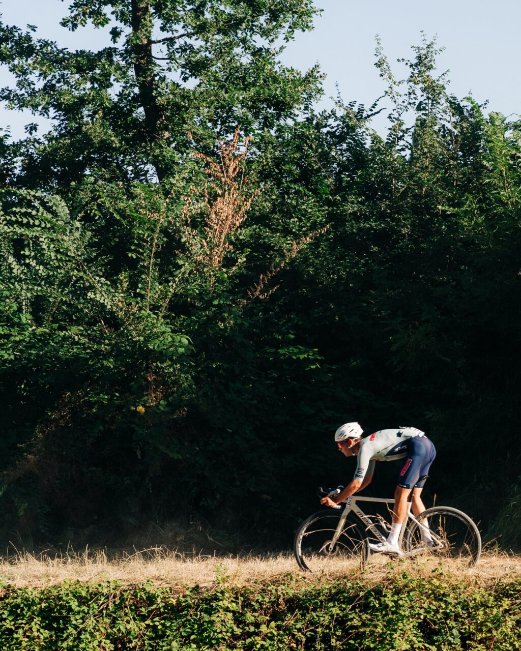 Summer feeling ☀️ 😎

Après une semaine magnifique, l'envie d'aventures est revenue. ⛰️

Un weekend de folie t'attend dans les @alpesvaudoises les 10, 11 et 12 juillet. 🚴🏻 🥳

Infos et inscriptions –> lien en bio ✍️

___

After a wonderful week, the urge for adventure has returned. ⛰️

A fantastic weekend awaits you in the @alpesvaudoises on 10, 11 and 12 July. 🚴🏻 🥳

Info and registration –> link in bio ✍️

📷 @alexandrablumvisuals 

#themajestics 
#villars #alpesvaudoises