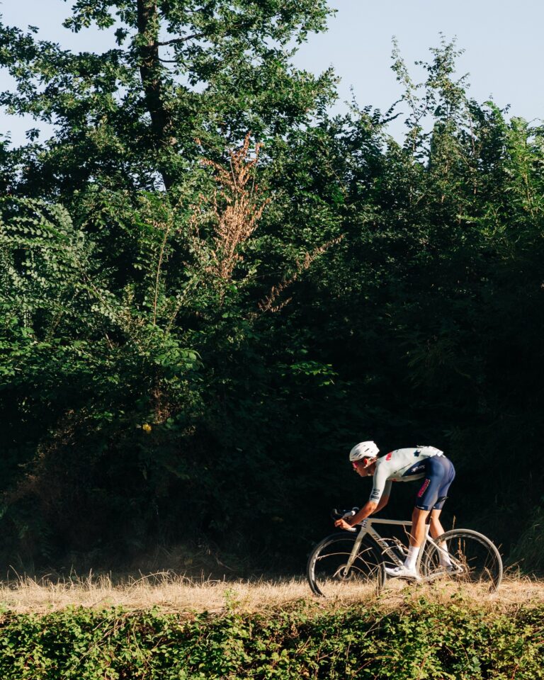 Summer feeling ☀️ 😎

Après une semaine magnifique, l'envie d'aventures est revenue. ⛰️

Un weekend de folie t'attend dans les @alpesvaudoises les 10, 11 et 12 juillet. 🚴🏻 🥳

Infos et inscriptions –> lien en bio ✍️

___

After a wonderful week, the urge for adventure has returned. ⛰️

A fantastic weekend awaits you in the @alpesvaudoises on 10, 11 and 12 July. 🚴🏻 🥳

Info and registration –> link in bio ✍️

📷 @alexandrablumvisuals 

#themajestics 
#villars #alpesvaudoises